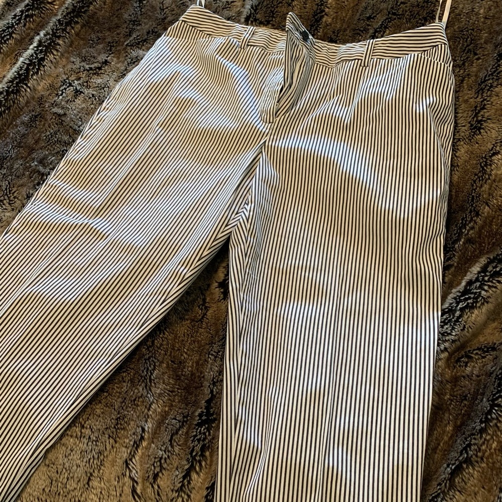 Excellent EUC Jones Stretch Navy & White Capri Size 16